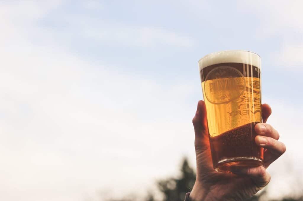 Alkoholfreies Bier und Sport: Wie gesund ist es wirklich?
